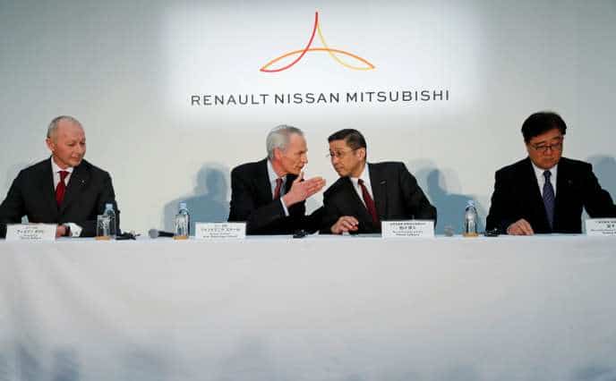 De gauche à droite, Thierry Bolloré, directeur général de Renault, Jean-Dominique Senard, président du constructeur français, Hiroto Saikawa, PDG de Nissan, et Osamu Masuko, patron de Mitsubishi,  le 12 mars 2019 à Yokohama.