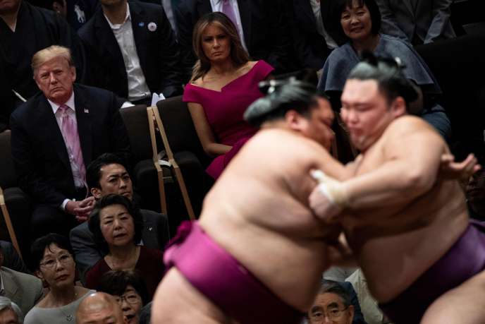 Donald et Melania Trump, au tournoi d’été de sumo de Tokyo, le 26 mai.