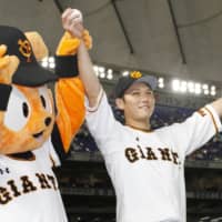Giants star Hayato Sakamoto slugged his 24th home run of the season, a grand slam, in the second inning on Thursday against the Dragons at Tokyo Dome. Yomiuri defeated Chunichi 5-3.