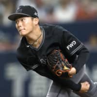 Buffaloes hurler Yoshinobu Yamamoto faces a Lions batter on Saturday afternoon at Kyocera Dome. Orix beat Seibu 4-1.