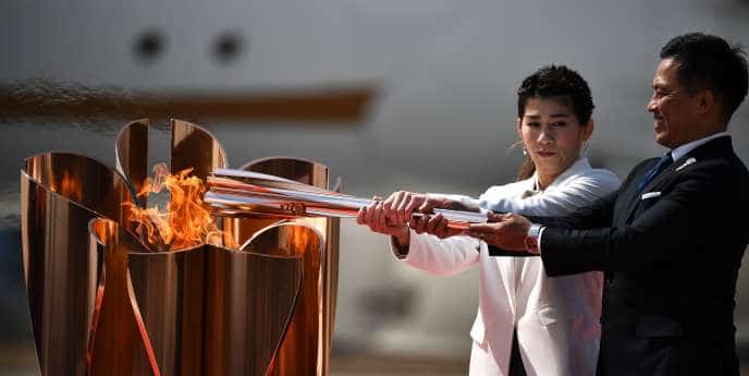 Le départ de la flamme olympique, pour un parcours de 121 jours dans les 47 départements du Japon, est maintenu le 26 mars à Fukushima.