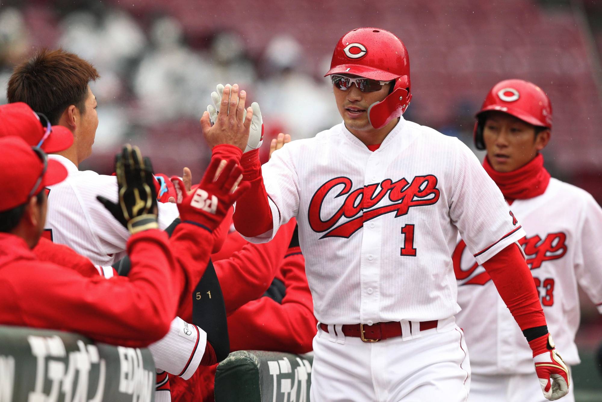 Seiya Suzuki hit .335 with 28 home runs for the Carp last season. | KYODO