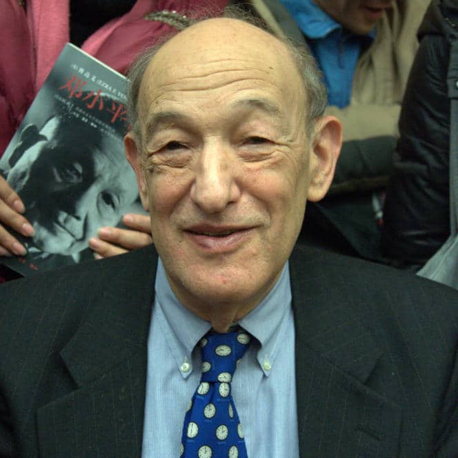 Ezra F. Vogel, à la Bibliothèque nationale de Chine, à Pékin, le 19 janvier 2013.