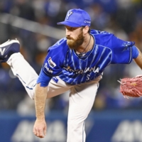 Spencer Patton is one of four foreign pitchers in NPB history to amass at least 100 holds. | KYODO 