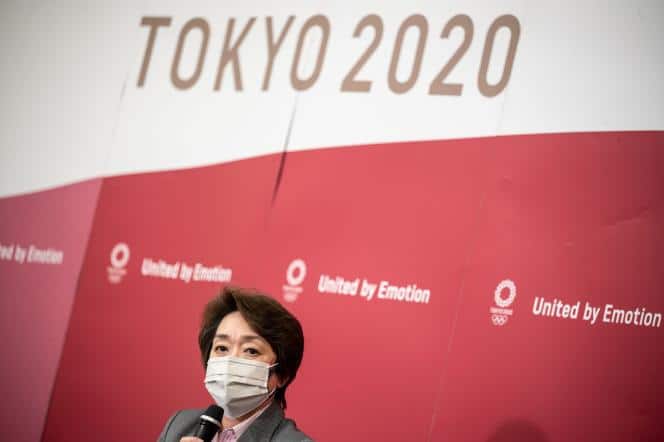 Le président des JO de Tokyo, Seiko Hashimoto, s’exprime lors d’une conférence de presse, lors de la réunion de la commission exécutive du CIO, à Tokyo,  au Japon, le 21 avril 2021.