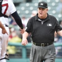 Umpire Joe West had sued former Mets player Paul Lo Duca over comments he made on a podcast. | USA TODAY / VIA REUTERS