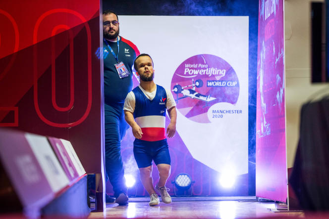 Axel Bourlon lors de la Coupe du monde d’haltérophilie paralympique à Manchester en février 2020.