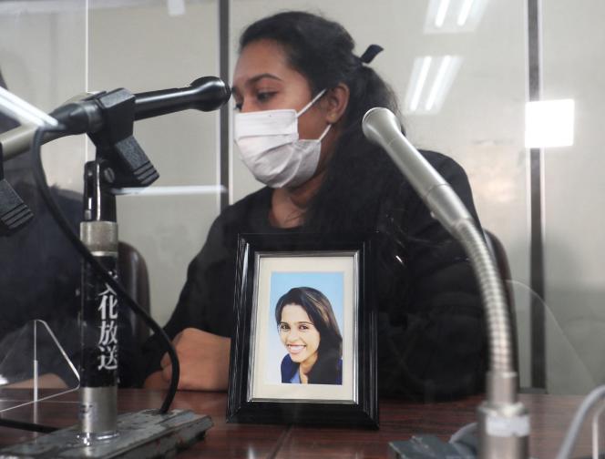 Poornima, soeur de la Sri-Lankaise Wishma Sandamali, décédée alors qu’elle était détenue par les services de l’immigration japonaise, le 12 août à Tokyo.
