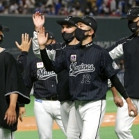 The Marines' Ayumu Ishikawa earned his third win of the season at Sapporo Dome on Monday. | KYODO