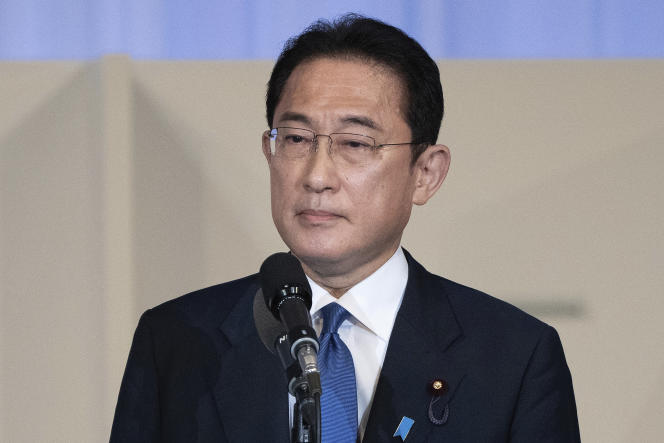 L’ancien ministre japonais des affaires étrangères, Fumio Kishida, s’exprime après avoir été annoncé vainqueur de l’élection à la direction du Parti-libéral démocrate, à Tokyo, mercredi 29 septembre 2021.