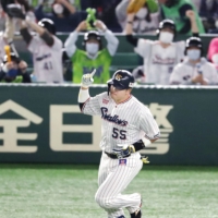 The Swallows' Munetaka Murakami was the CL co-leader with 39 home runs in 2021. | KYODO
