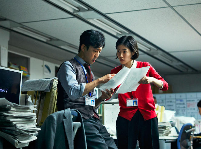« The Journalist » (2022) série réalisé par Michihito Fujii. Six épisodes à voir sur Netflix.