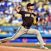 Padres starter Yu Darvish pitches against the Dodgers in Los Angeles on Saturday. | USA TODAY / VIA REUTERS