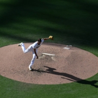 Padres starter Yu Darvish pitches against the Giants in San Diego on Saturday. | USA TODAY / VIA REUTERS