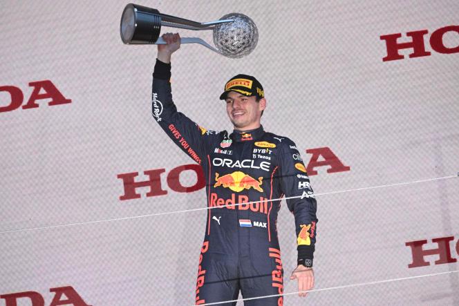 Max Verstappen des Pays-Bas célèbre sa victoire lors du Grand Prix du Japon, le 9 octobre 2022. 