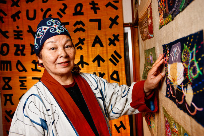 L’artiste et militante aïnoue Shizue Ukaji, en 2009.
