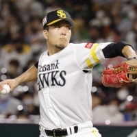 Hawks ace Kodai Senga is reportedly being pursued by several MLB teams. | KYODO