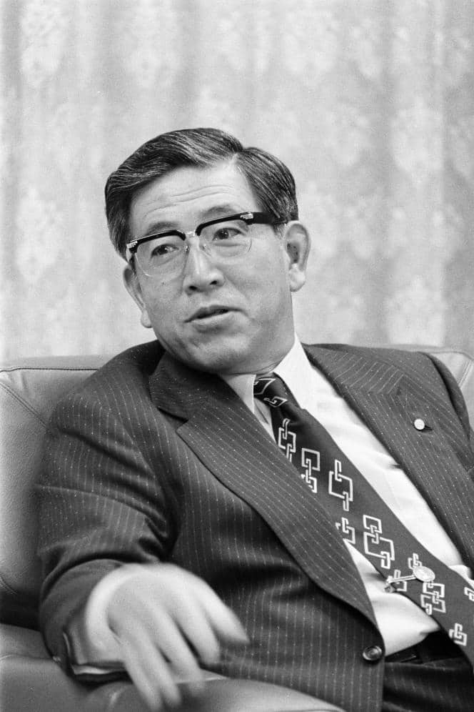 Le président de Toyota Motor Sales, Shoichiro Toyoda, pendant l’interview de l’« Asahi Shimbun » au siège de la société, le 6 juillet 1981, à Nagoya, au Japon. 