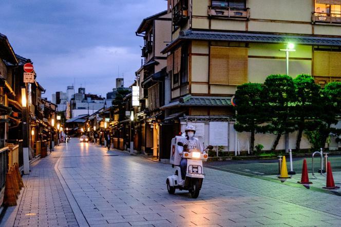 Dans une rue de Kyoto, au Japon, le 22 mai 2020. 