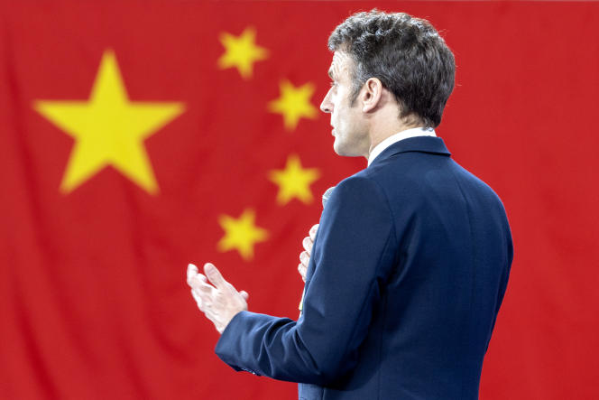 Emmanuel Macron, à l’université Sun Yat-sen, à Canton (Chine), le 7 avril. 