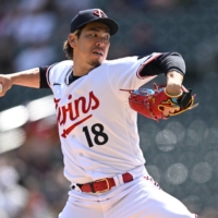 Twins starter Kenta Maeda pitches against the White Sox in Minneapolis, Minnesota, on Monday. | USA TODAY / VIA REUTERS