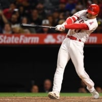 Shohei Ohtani's sixth-inning solo home run for the Angels cuts their deficit against the Twins to 4-2 in Anaheim, California, on Saturday. | USA TODAY / VIA REUTERS