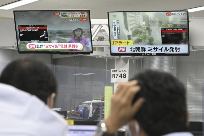 Un flash d’information à la télévision, à Tokyo, sur le lancement d’un missile par la Corée du Nord, le 31 mai 2023.