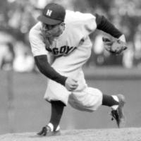 Shigeru Sugishita pitches during a game in May 1953. Sugishita won 215 career games, all but four for the Dragons between 1949 and 1958. | KYODO